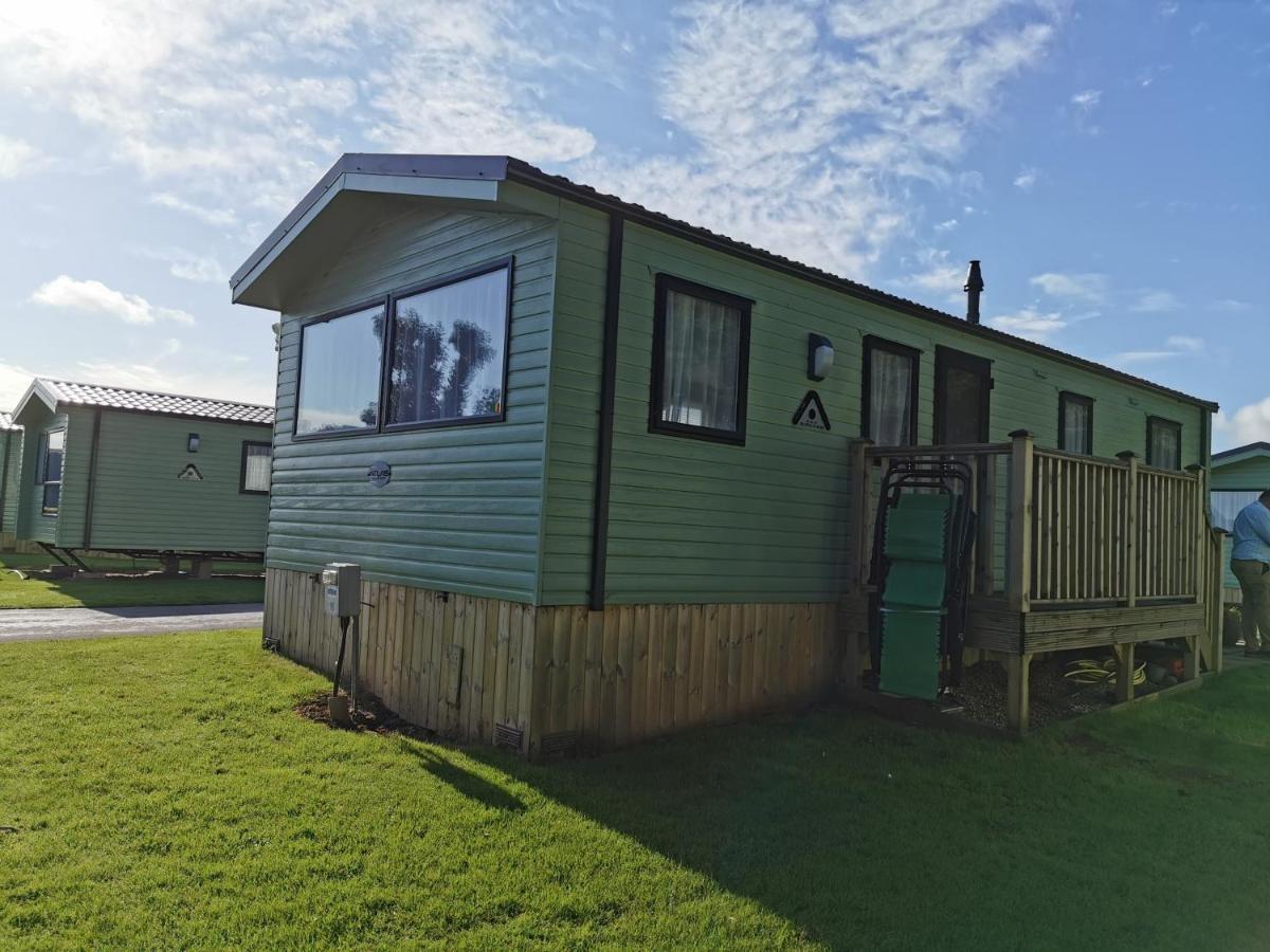 Woofles Luxury Caravan At Knaresborough Lido מראה חיצוני תמונה